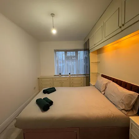 Wallington Sm6 Serviced Accommodation